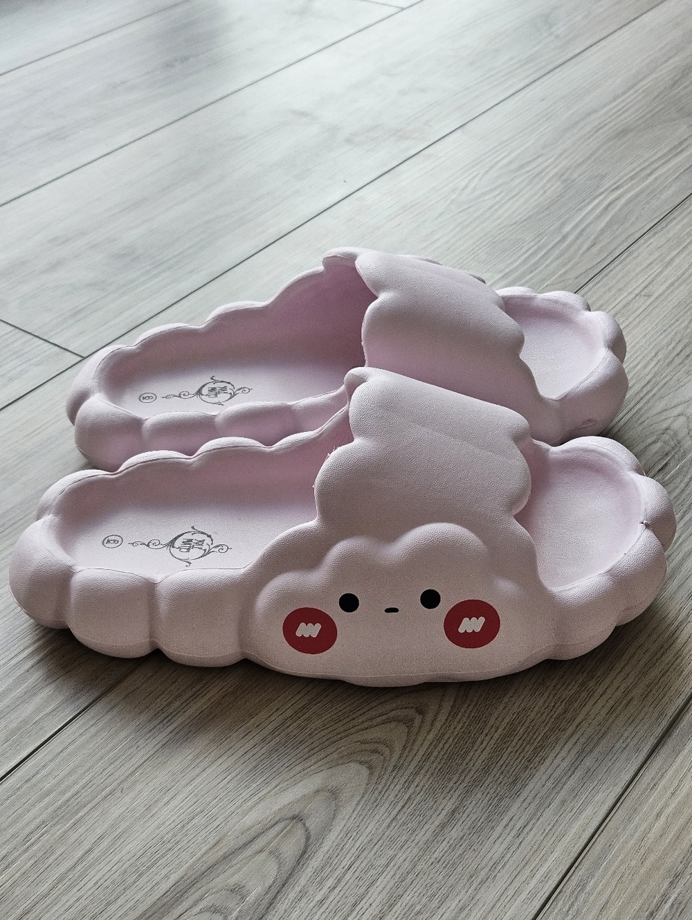 Sole Mates Cloud Slides Pink Kawaii Face Women's Size 6 EVA Foam Puffy Sandals